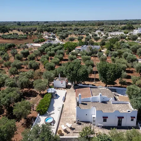 Trullo La Quercia 펜션 *